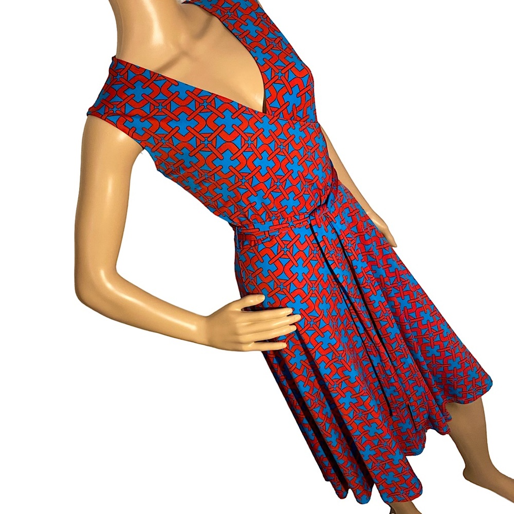🆕 LEOTA  | NWT GEO CHAIN ESSENTIAL JERSEY WRAP DRESS - Picture 3 of 16